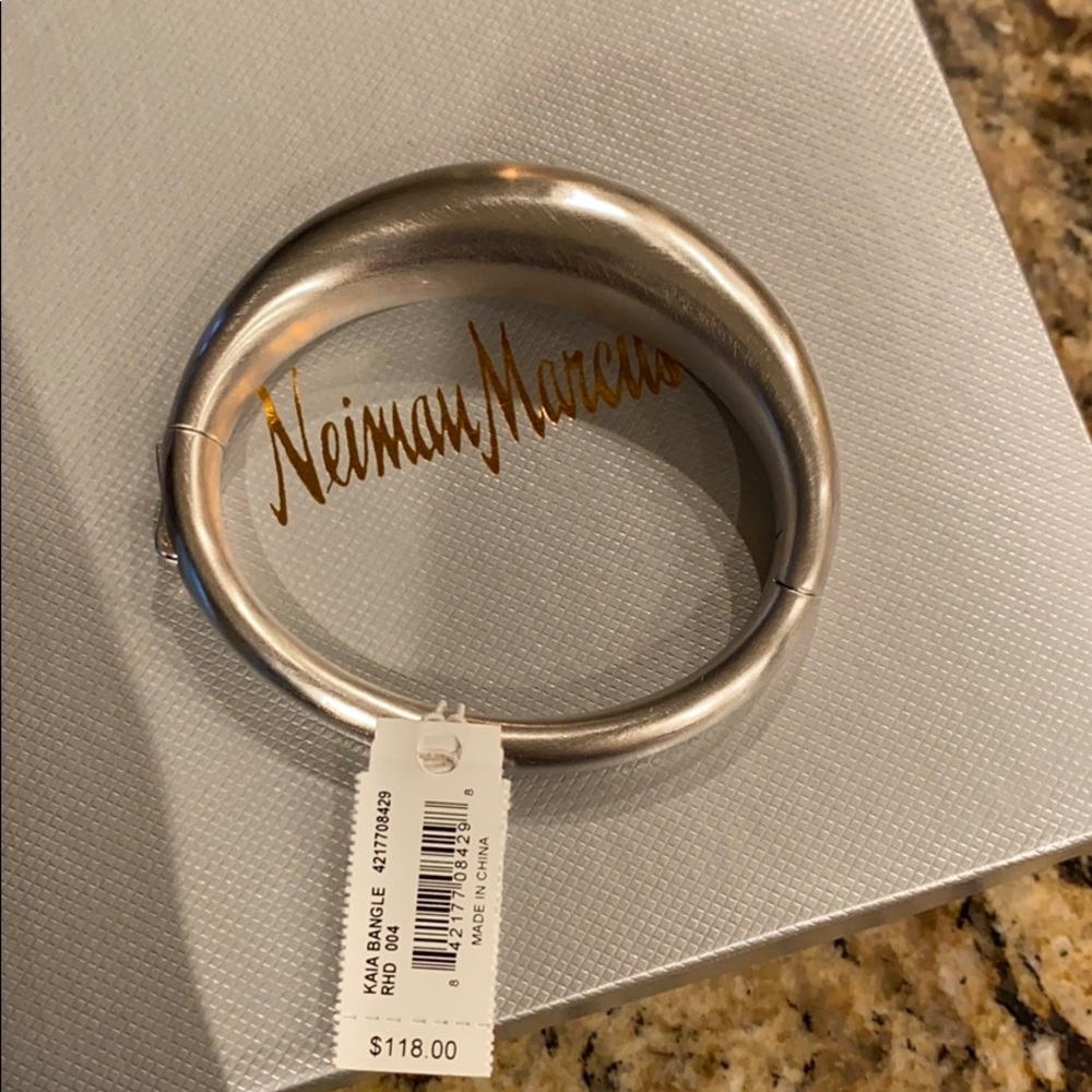 Kendra Scott KAIA Bangle - Picture 3 of 7